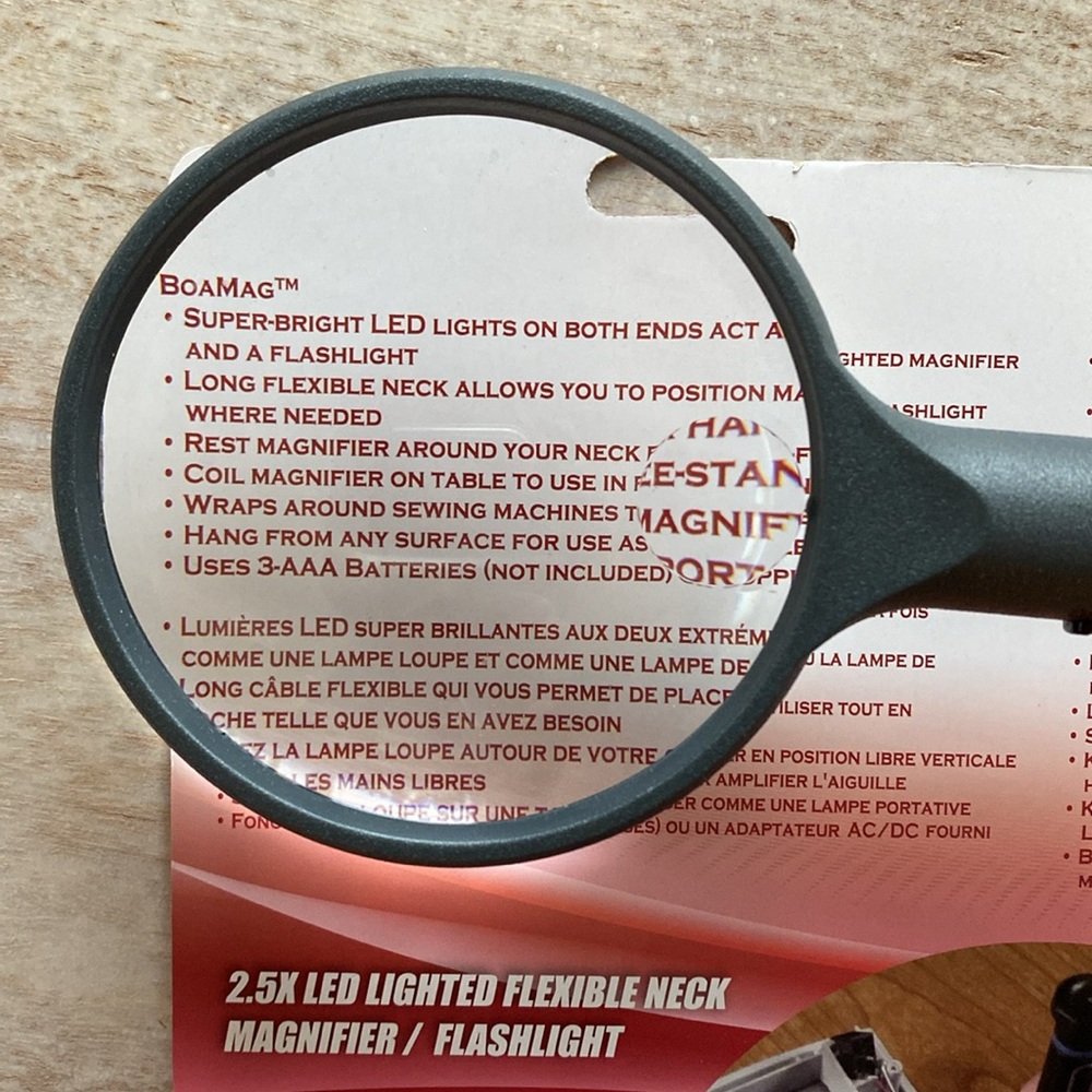 LED Lighted Flexible Neck Magnifier - Picture 8 of 10